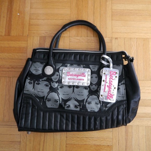 Betsey Johnson Betseyville Girl Faces Purse - Picture 1 of 4